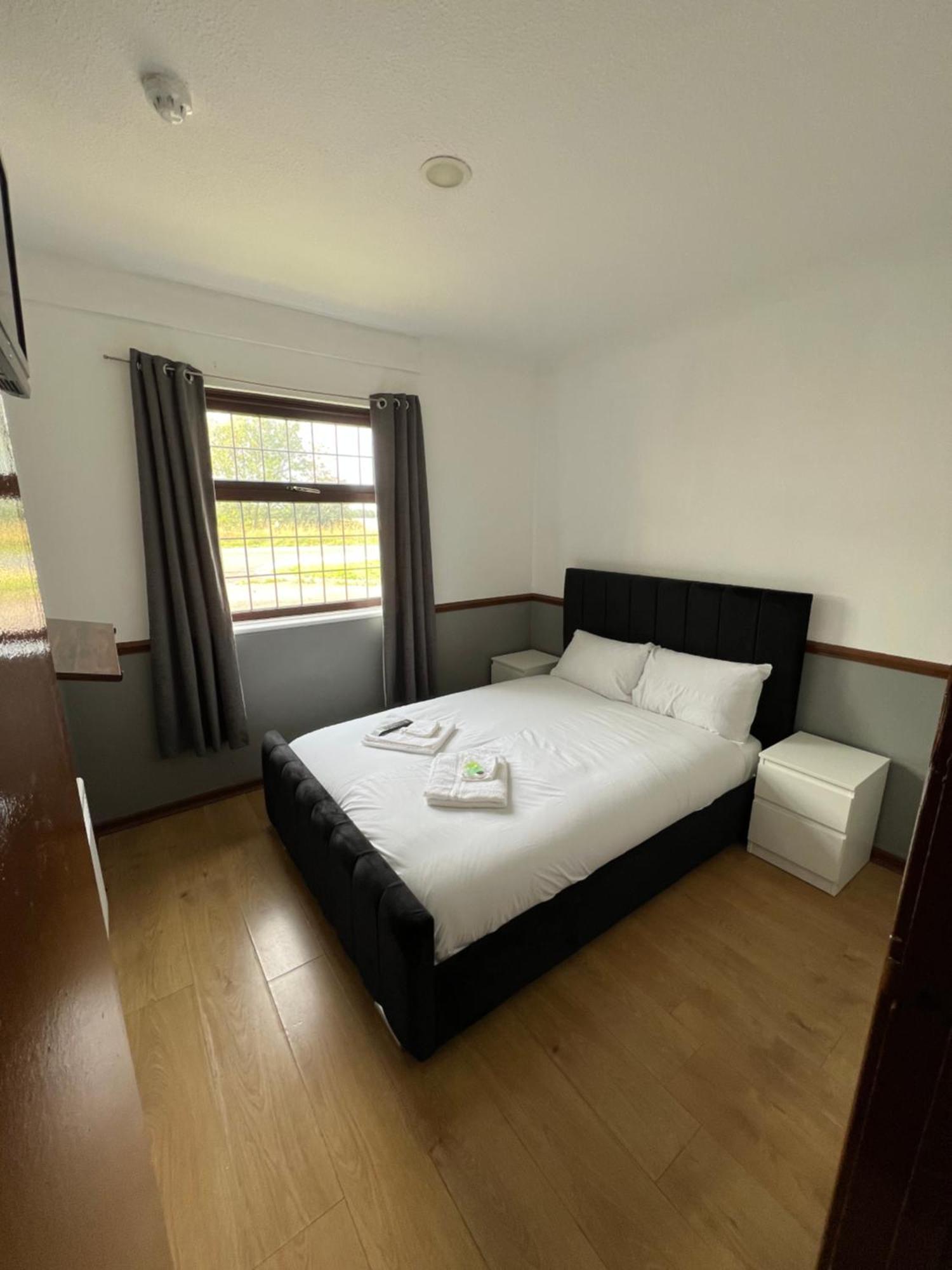 Oyo Stay Inn Express, Cambridge Papworth Everard Exterior foto